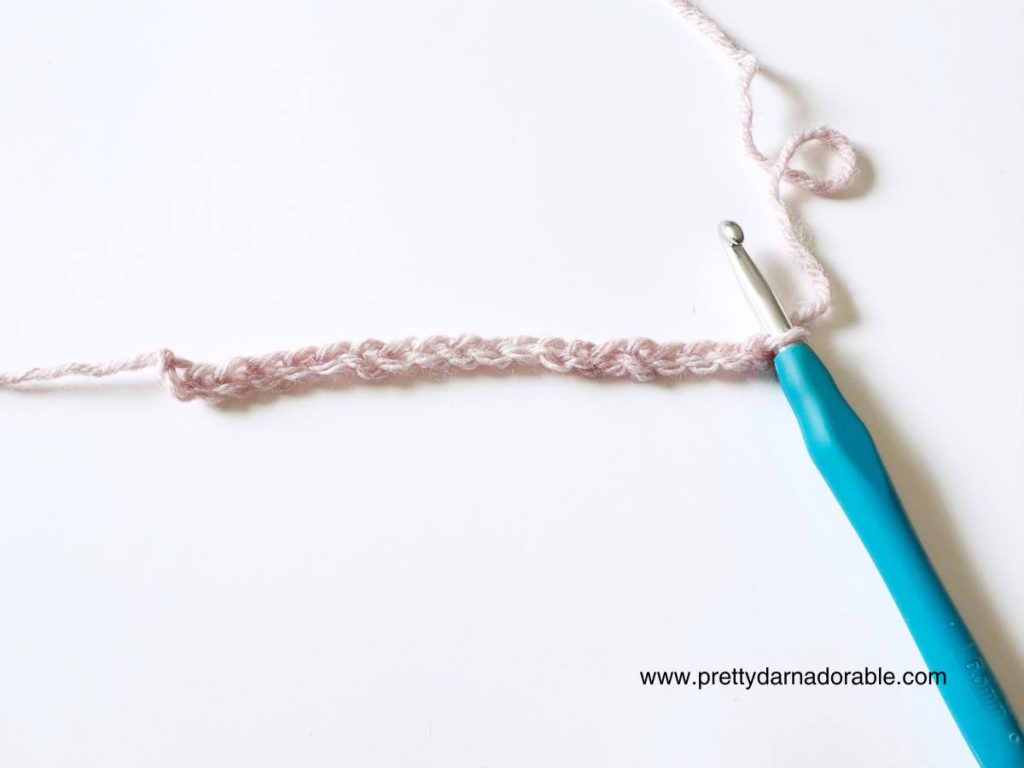 Free Crochet Rose Pattern (3 sizes) & Video Tutorial - Pretty Darn Adorable