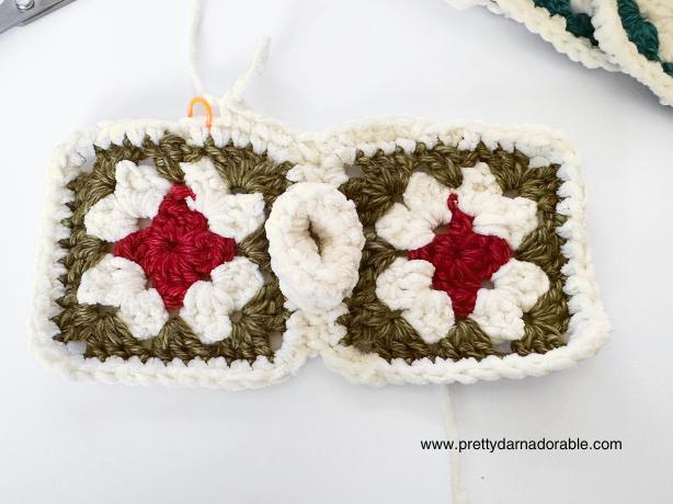 instructional photo for crochet granny square ornament